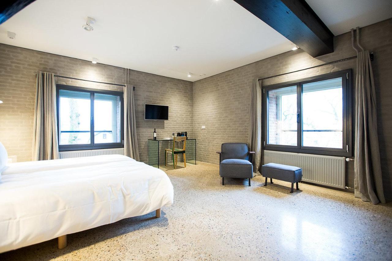 Hotel Napoleonschuur 阿莫隆根 外观 照片